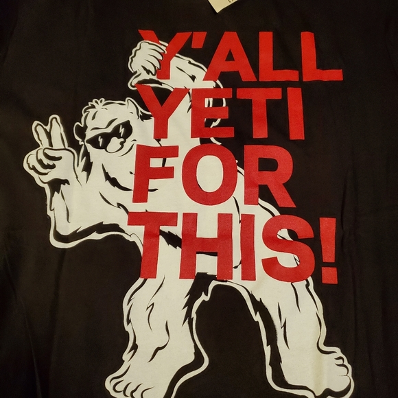 Aeropostle Y'all Yeti for this Tshirt.  Black size Small NWT - Picture 2 of 6